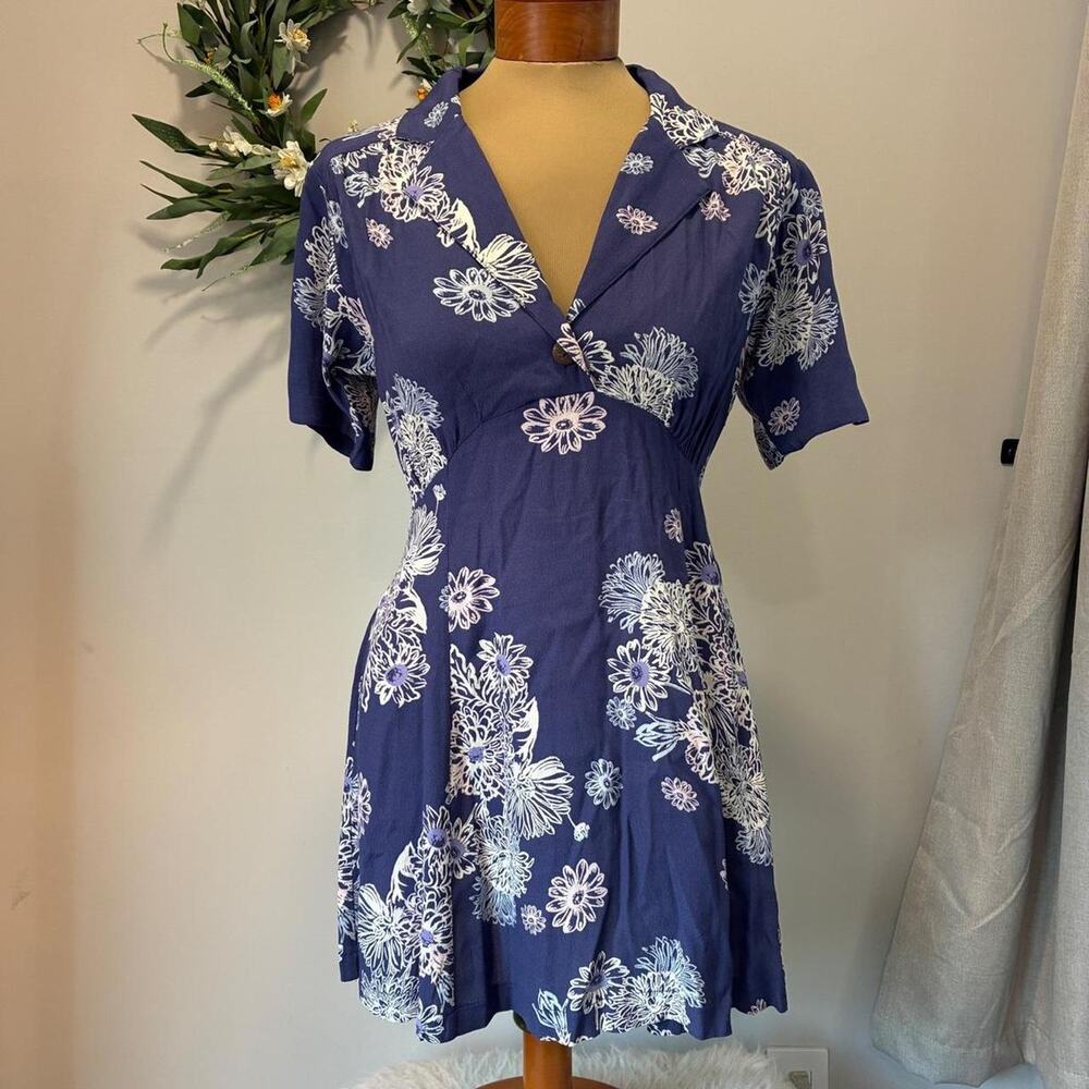 Free People blue with white floral print dress with pockets, small